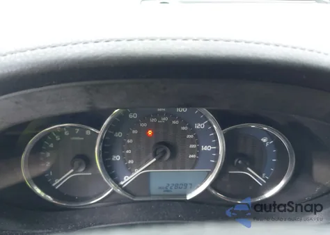 2016 Toyota Corolla Le z USA, uszkodzony, nr VIN 2T1BURHE4GC671124